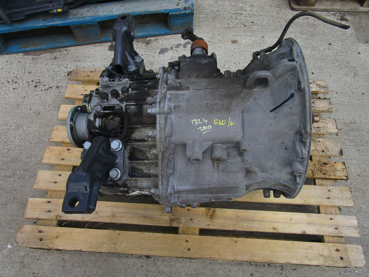 MERCEDES G60-6 6 SPEED MANUAL GEARBOX - Boîte de vitesse pour Camion: photos 1 MERCEDES G60-6 6 SPEED MANUAL GEARBOX - Boîte de vitesse pour Camion: photos 1