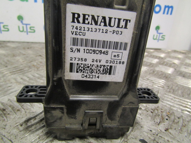 RENAULT MIDLUM DXI VECU MODULE P/NO 7421313712-PO3 - Système électrique pour Camion: photos 2 RENAULT MIDLUM DXI VECU MODULE P/NO 7421313712-PO3 - Système électrique pour Camion: photos 2