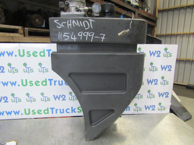 SCHMIDT SWINGO 2015 EURO 6 HYDRAULIC TANK COMPLETE P/NO 1154999-7 - Réservoir hydraulique pour Véhicule de voirie/ Spécial: photos 1 SCHMIDT SWINGO 2015 EURO 6 HYDRAULIC TANK COMPLETE P/NO 1154999-7 - Réservoir hydraulique pour Véhicule de voirie/ Spécial: photos 1
