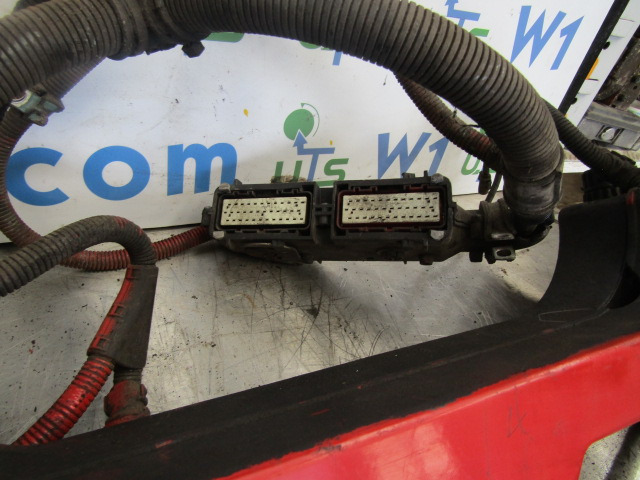 VOLVO FH D12D ECU/INJECTOR HARNESS - Bloc de gestion pour Camion: photos 2 VOLVO FH D12D ECU/INJECTOR HARNESS - Bloc de gestion pour Camion: photos 2