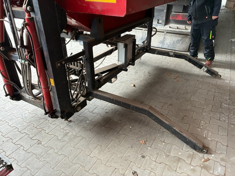 Case 7088 Axial-Flow - Moissonneuse-batteuse: photos 5 Case 7088 Axial-Flow - Moissonneuse-batteuse: photos 5