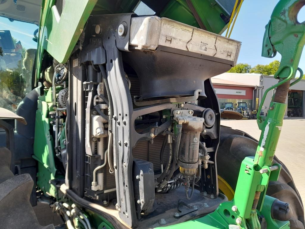 John Deere 6R185 - Tracteur agricole: photos 4 John Deere 6R185 - Tracteur agricole: photos 4