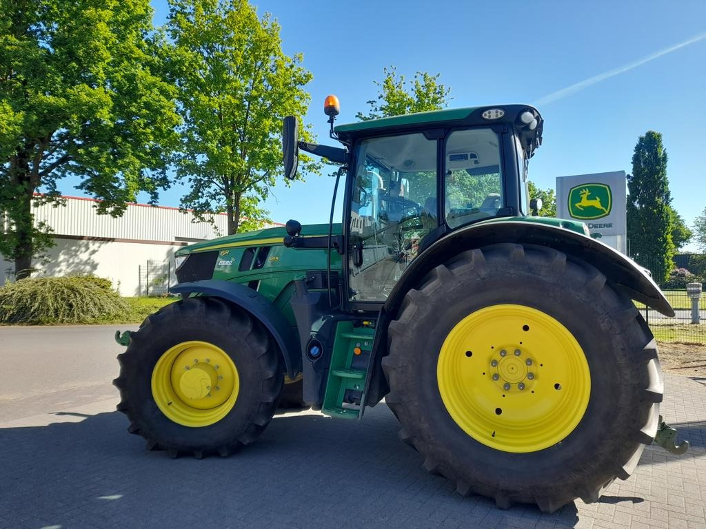 John Deere 6R185 - Tracteur agricole: photos 1 John Deere 6R185 - Tracteur agricole: photos 1