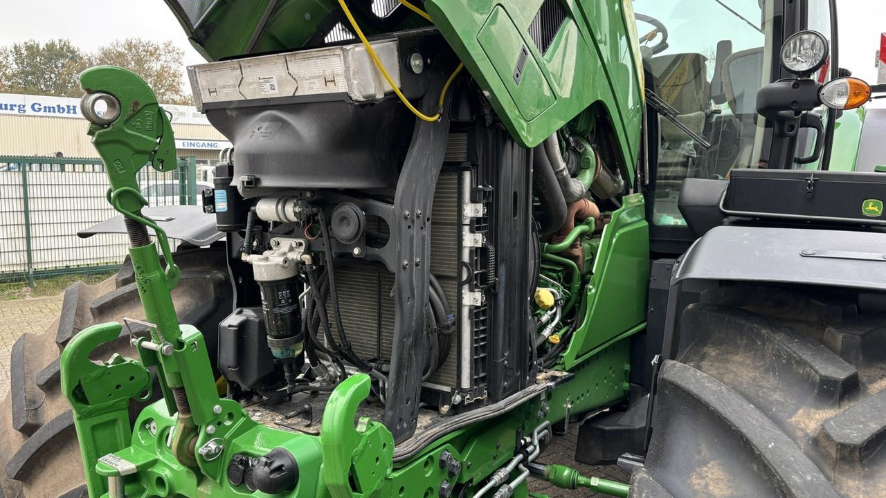 John Deere 6R215 - Tracteur agricole: photos 3 John Deere 6R215 - Tracteur agricole: photos 3
