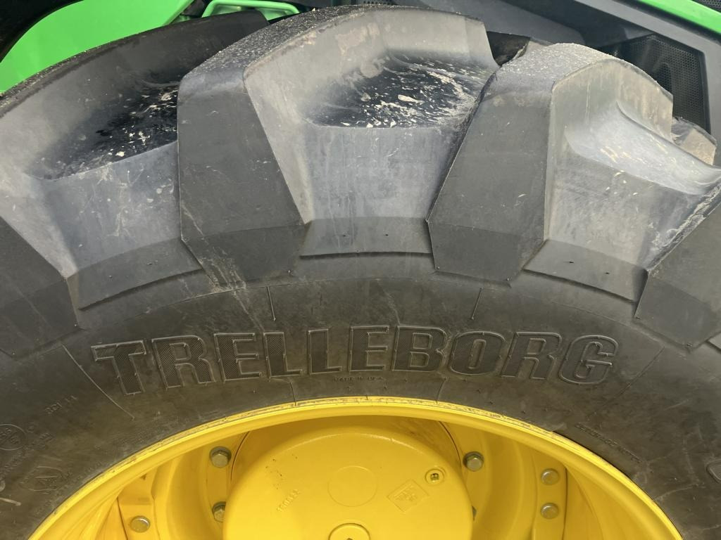 John Deere TRAKTOR 8R340 - Tracteur agricole: photos 4 John Deere TRAKTOR 8R340 - Tracteur agricole: photos 4