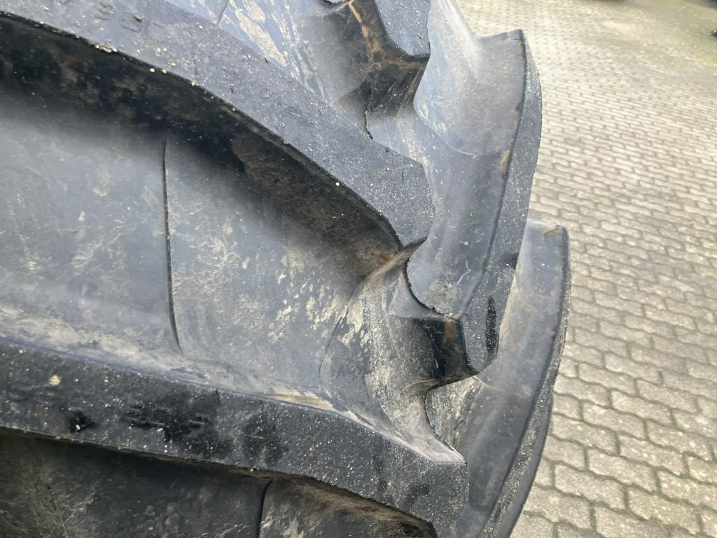 John Deere TRAKTOR 8R340 - Tracteur agricole: photos 2 John Deere TRAKTOR 8R340 - Tracteur agricole: photos 2