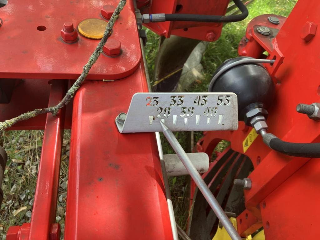 Charrue neuf Pöttinger SERVO 35 S-5 PLUSNOVA: photos 10