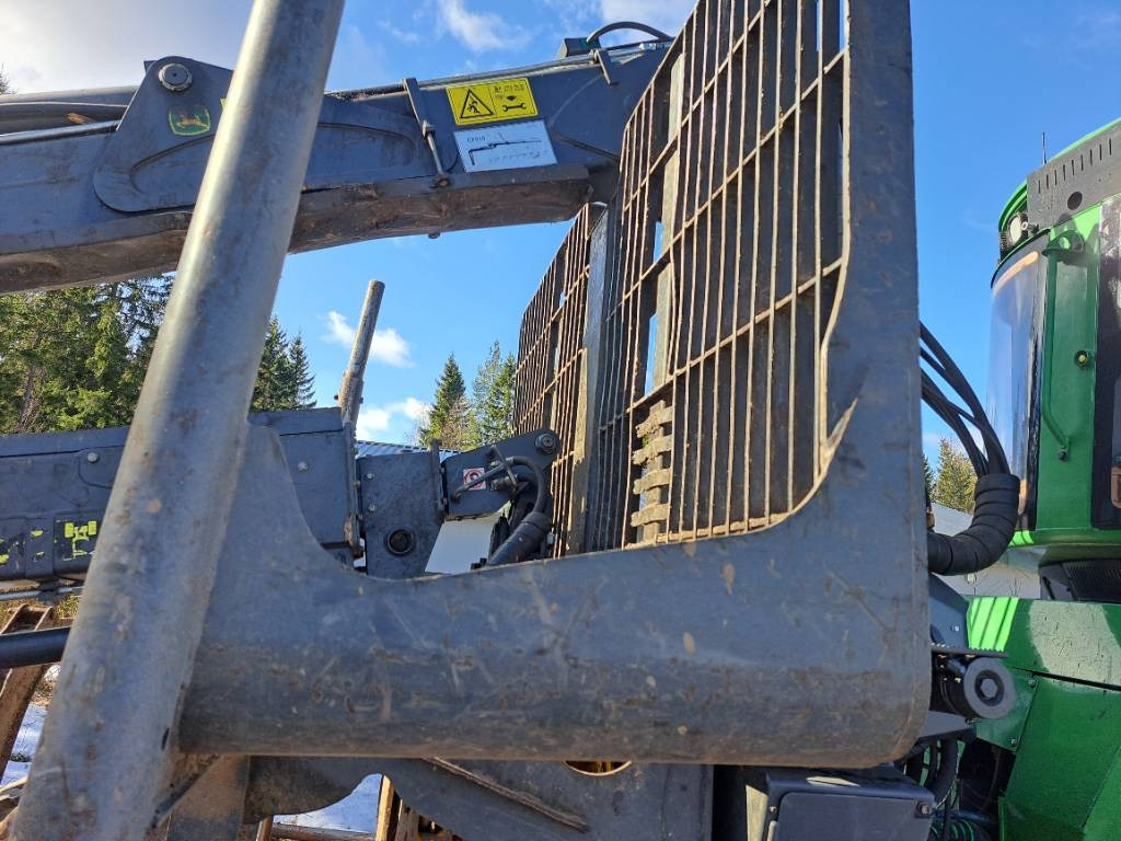John Deere 1010G - Porteur: photos 5 John Deere 1010G - Porteur: photos 5
