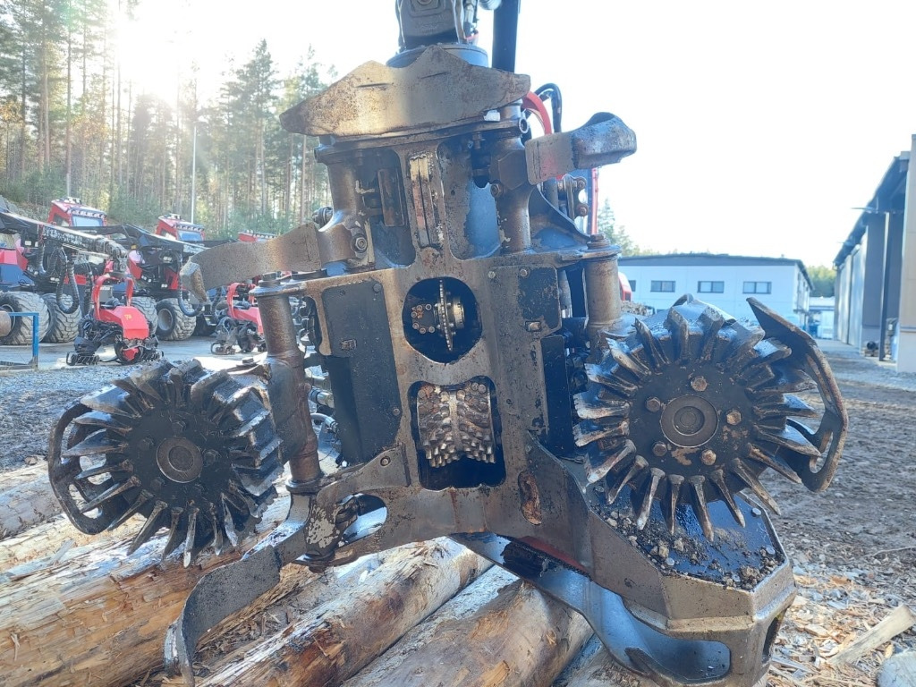 Komatsu 911 - Abatteuse: photos 3 Komatsu 911 - Abatteuse: photos 3