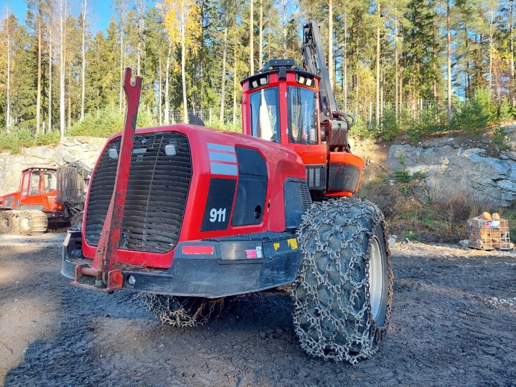 Komatsu 911 - Abatteuse: photos 4 Komatsu 911 - Abatteuse: photos 4