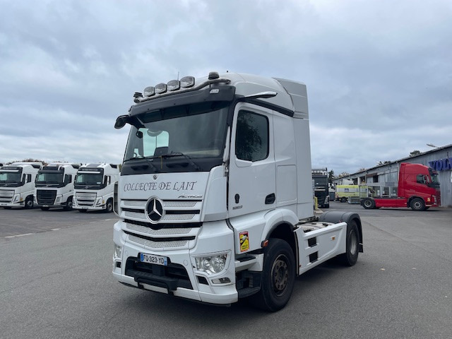 Mercedes-Benz Actros - Tracteur routier: photos 1 Mercedes-Benz Actros - Tracteur routier: photos 1