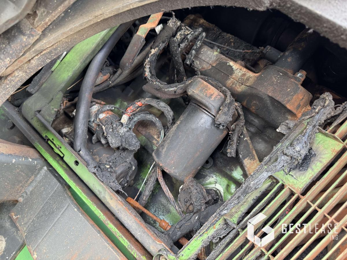 John Deere 6400 4RM - Tracteur agricole: photos 5 John Deere 6400 4RM - Tracteur agricole: photos 5