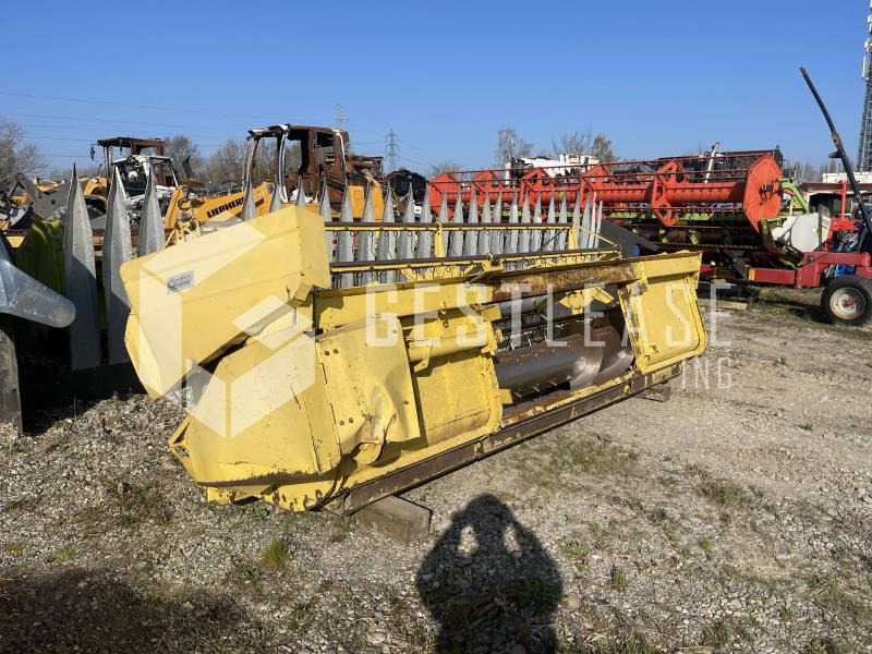 Crédit-bail de New Holland CLAYSON 1540 New Holland CLAYSON 1540: photos 12