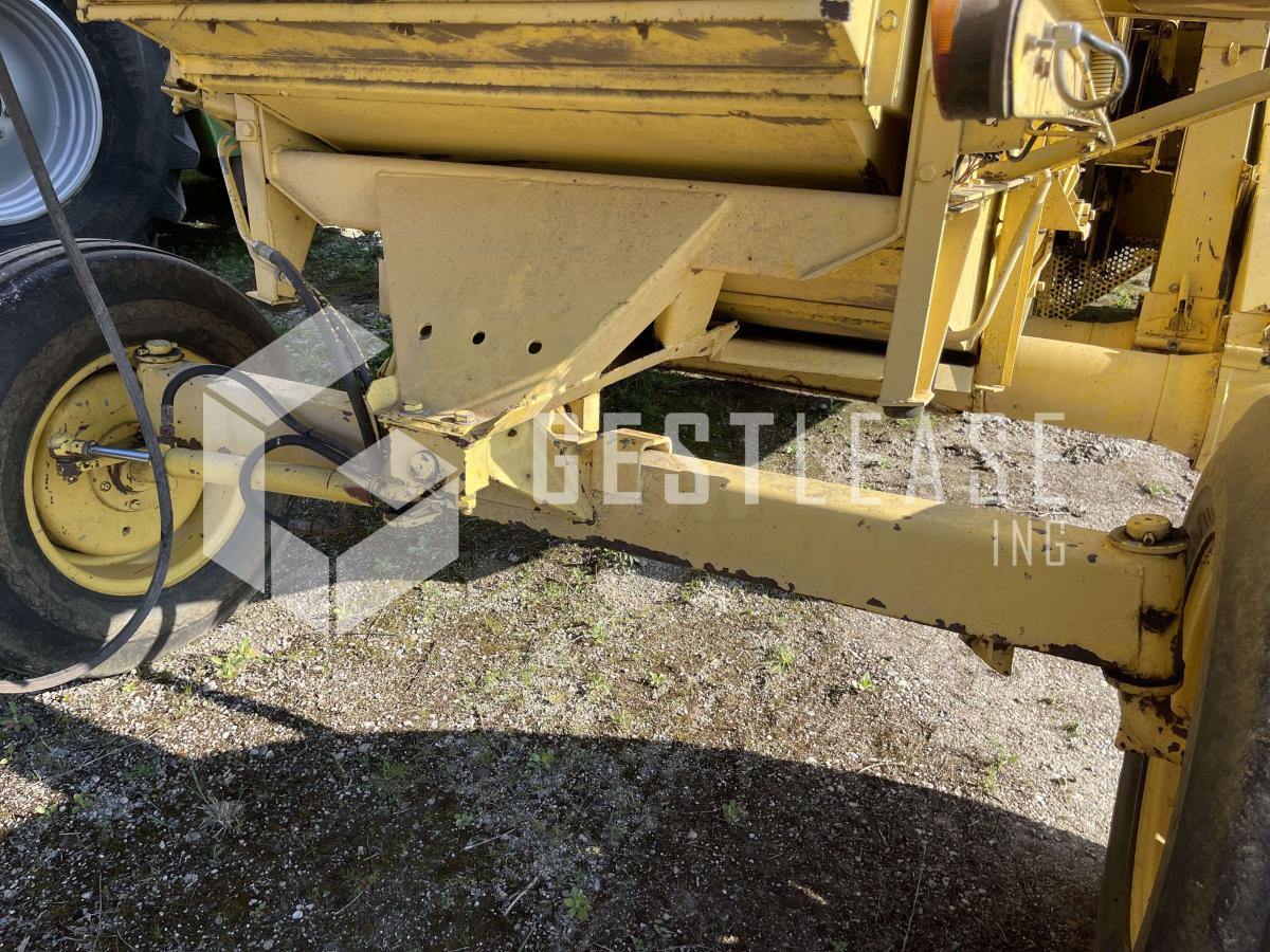 Crédit-bail de New Holland CLAYSON 1540 New Holland CLAYSON 1540: photos 35