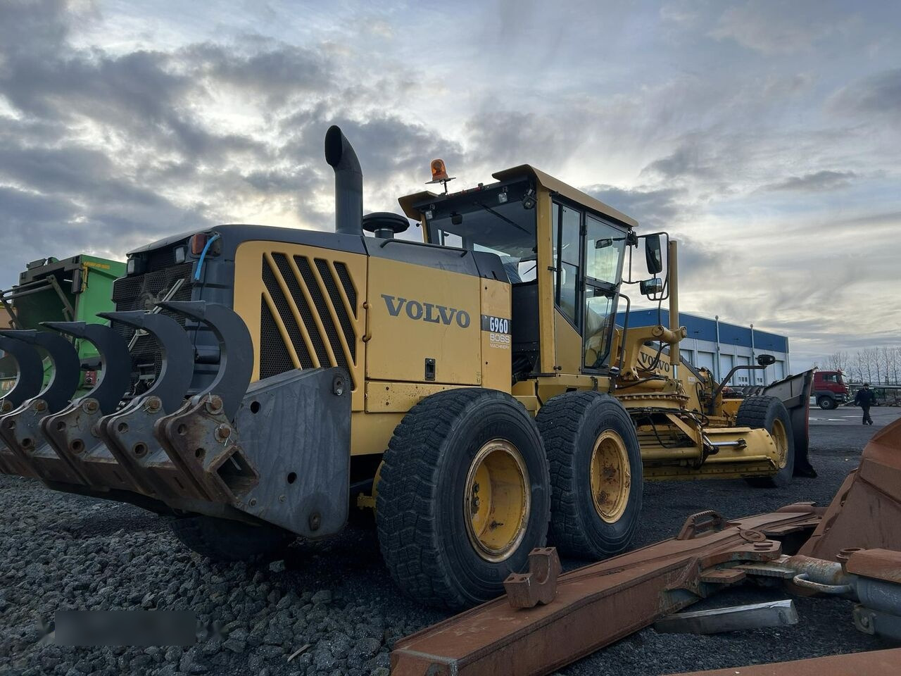 Niveleuse Volvo G960: photos 12