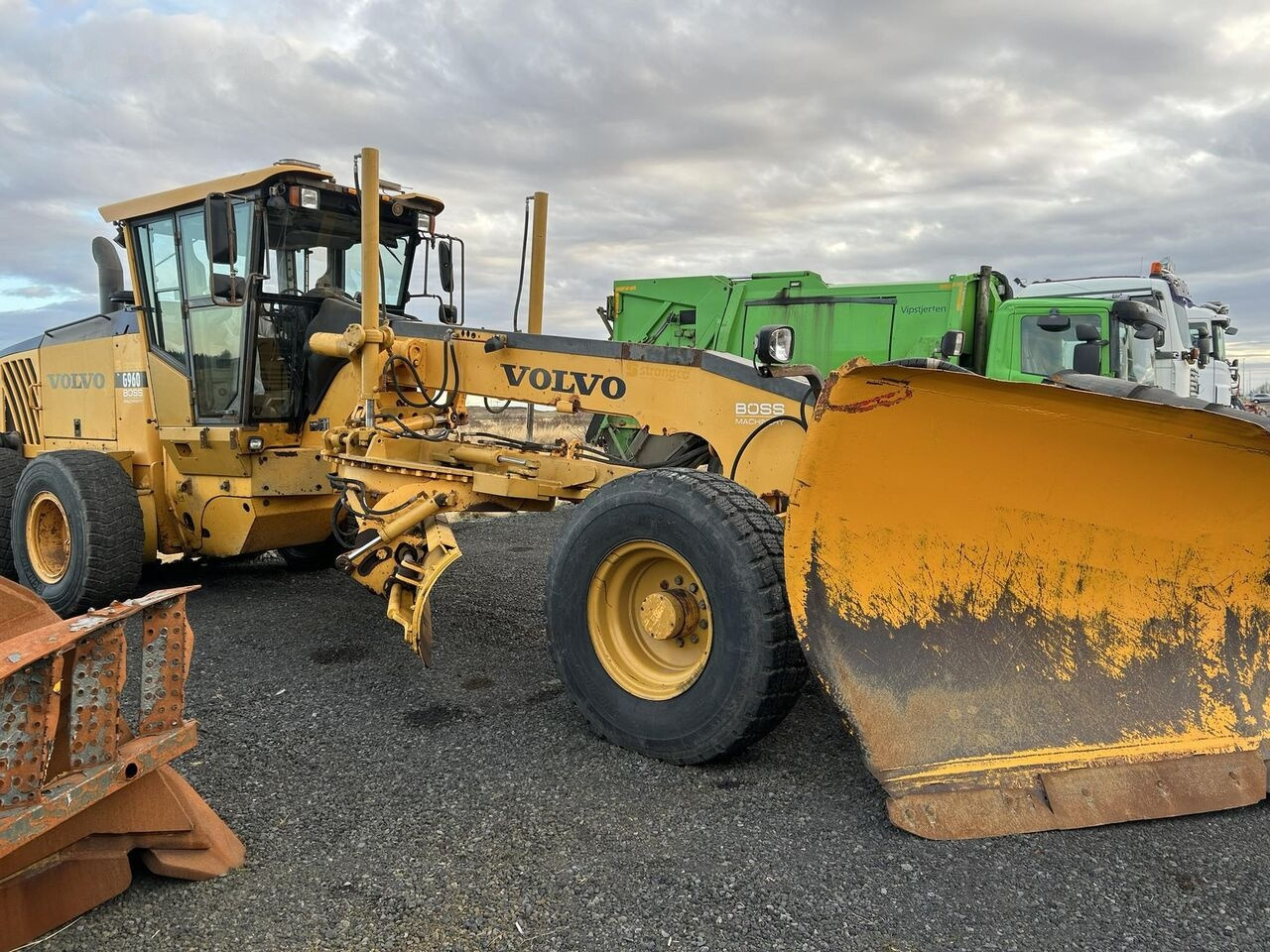 Niveleuse Volvo G960: photos 10