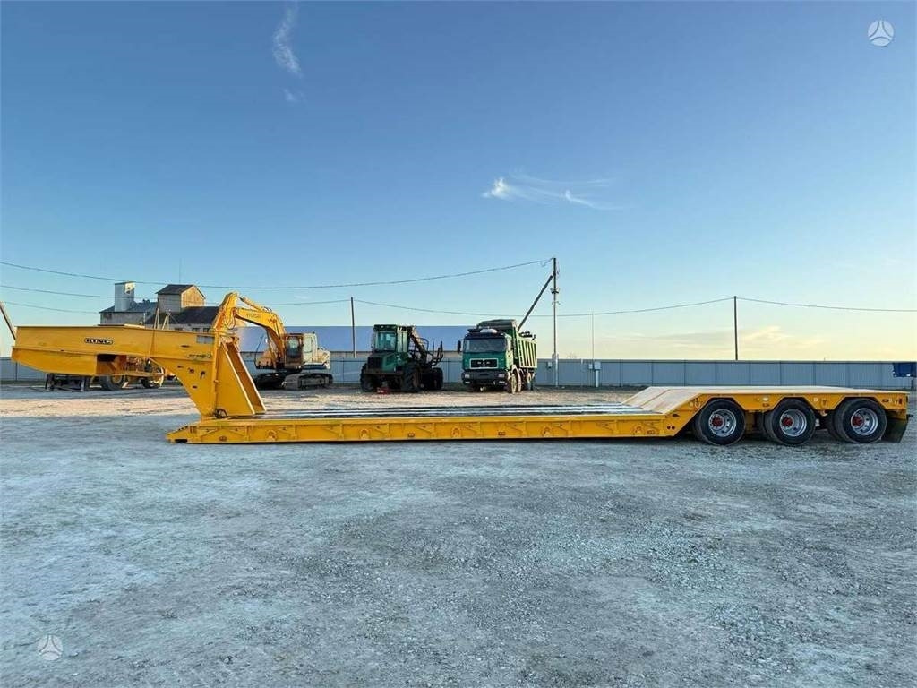 King GTL 83/34 lowbed - Semi-remorque surbaissé: photos 1 King GTL 83/34 lowbed - Semi-remorque surbaissé: photos 1