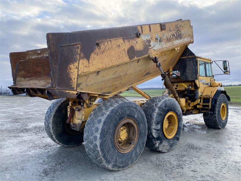 Volvo A25C , Nr.4 - Tombereau articulé: photos 3 Volvo A25C , Nr.4 - Tombereau articulé: photos 3