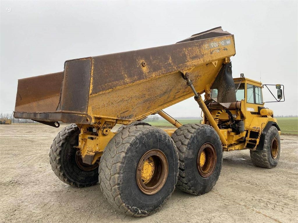 Volvo A25C , Nr.6 - Tombereau articulé: photos 3 Volvo A25C , Nr.6 - Tombereau articulé: photos 3