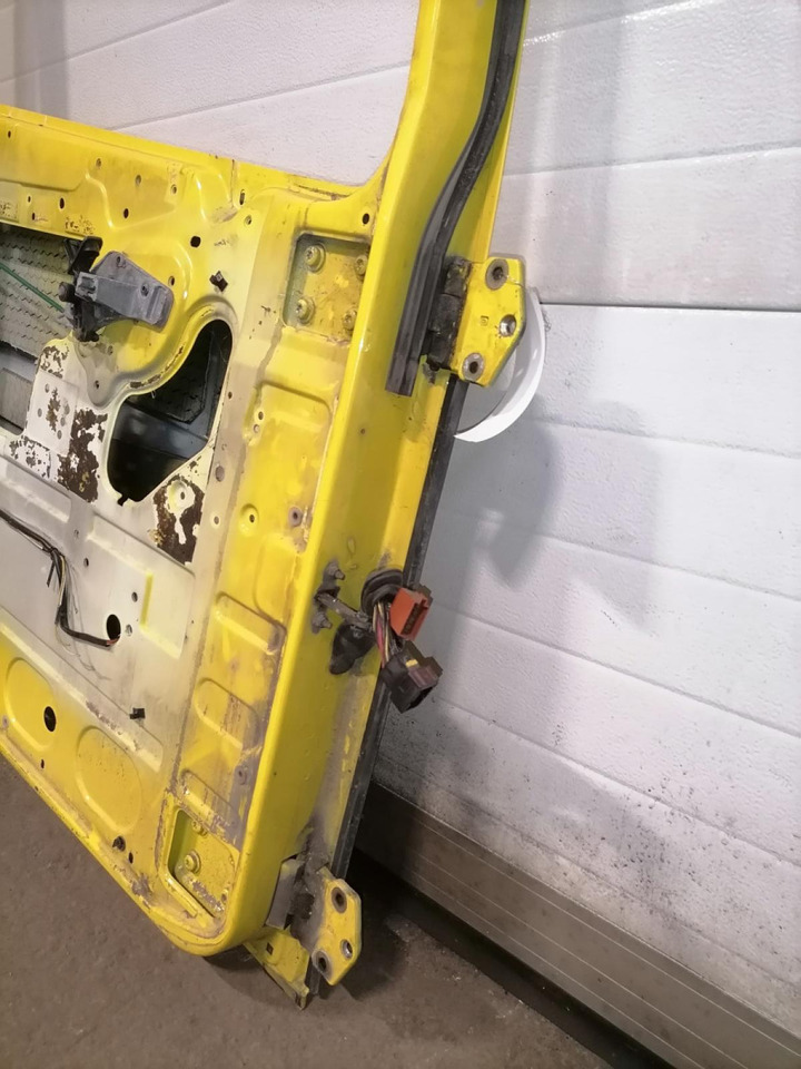 DAF Door 1676218 - Portière et pièces pour Camion: photos 3 DAF Door 1676218 - Portière et pièces pour Camion: photos 3