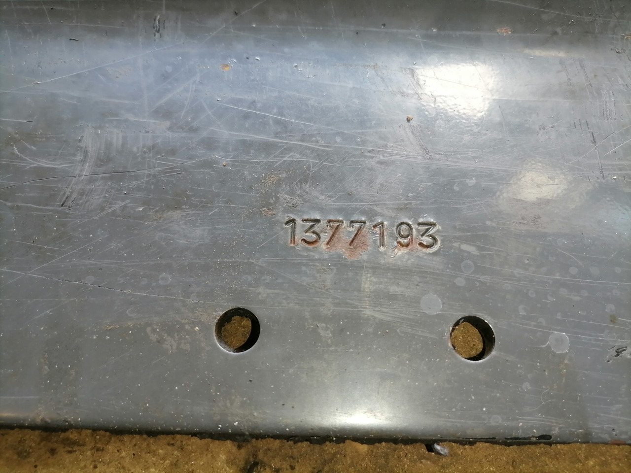 DAF Saddle plate 1377193 - Sellette d'attelage pour Camion: photos 4 DAF Saddle plate 1377193 - Sellette d'attelage pour Camion: photos 4