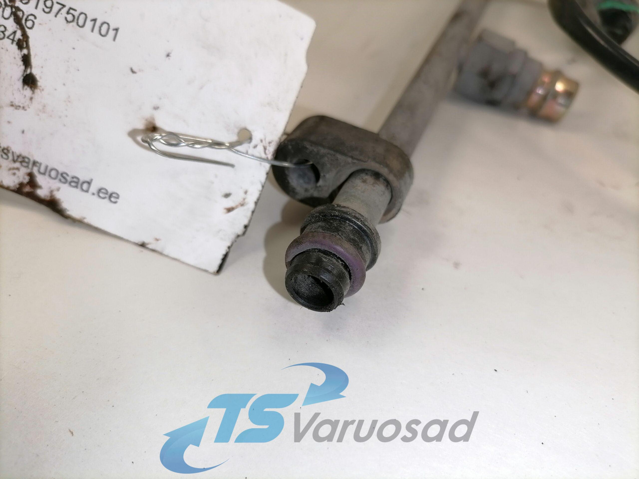 MAN A/C pipe 81619750101 - Chauffage/ Ventilation pour Camion: photos 2 MAN A/C pipe 81619750101 - Chauffage/ Ventilation pour Camion: photos 2