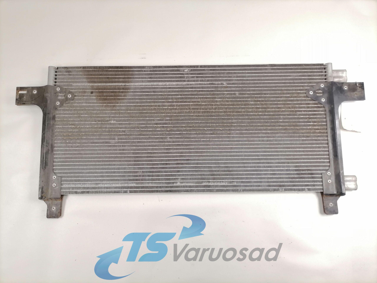 MAN A/C radiator 81619200030 - Chauffage/ Ventilation pour Camion: photos 5 MAN A/C radiator 81619200030 - Chauffage/ Ventilation pour Camion: photos 5