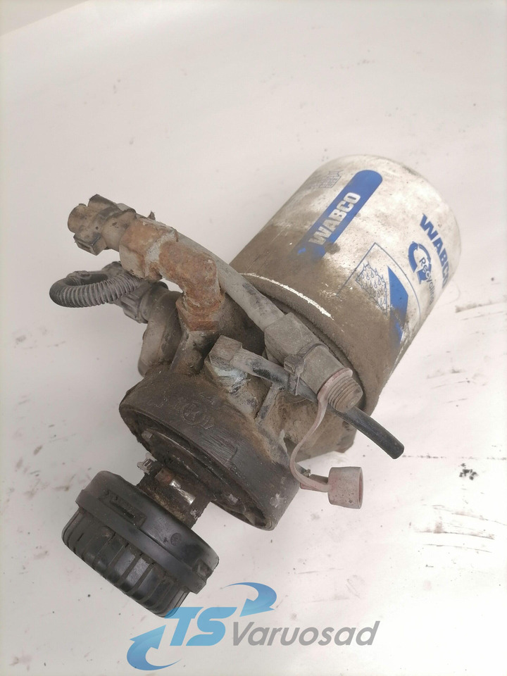 MAN Air dryer LA8212 - Valve de frein pour Camion: photos 1 MAN Air dryer LA8212 - Valve de frein pour Camion: photos 1