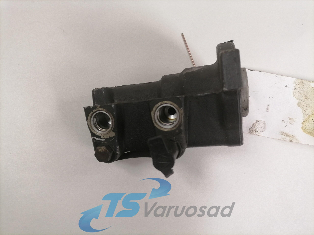 MAN Gear control 81326556182 - Boîte de vitesse et pièces pour Camion: photos 2 MAN Gear control 81326556182 - Boîte de vitesse et pièces pour Camion: photos 2