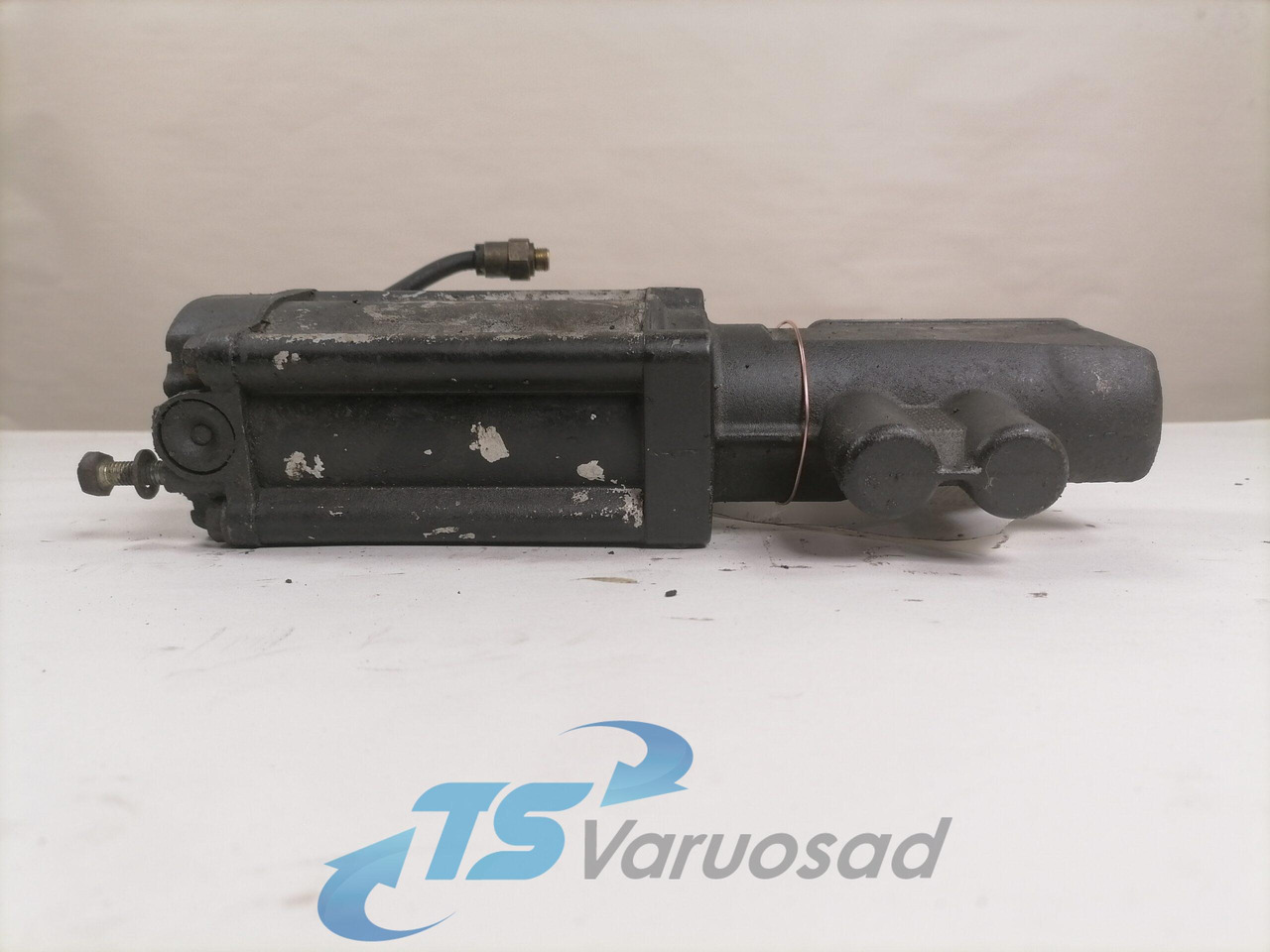 MAN Gear control 81326906027 - Boîte de vitesse et pièces pour Camion: photos 4 MAN Gear control 81326906027 - Boîte de vitesse et pièces pour Camion: photos 4