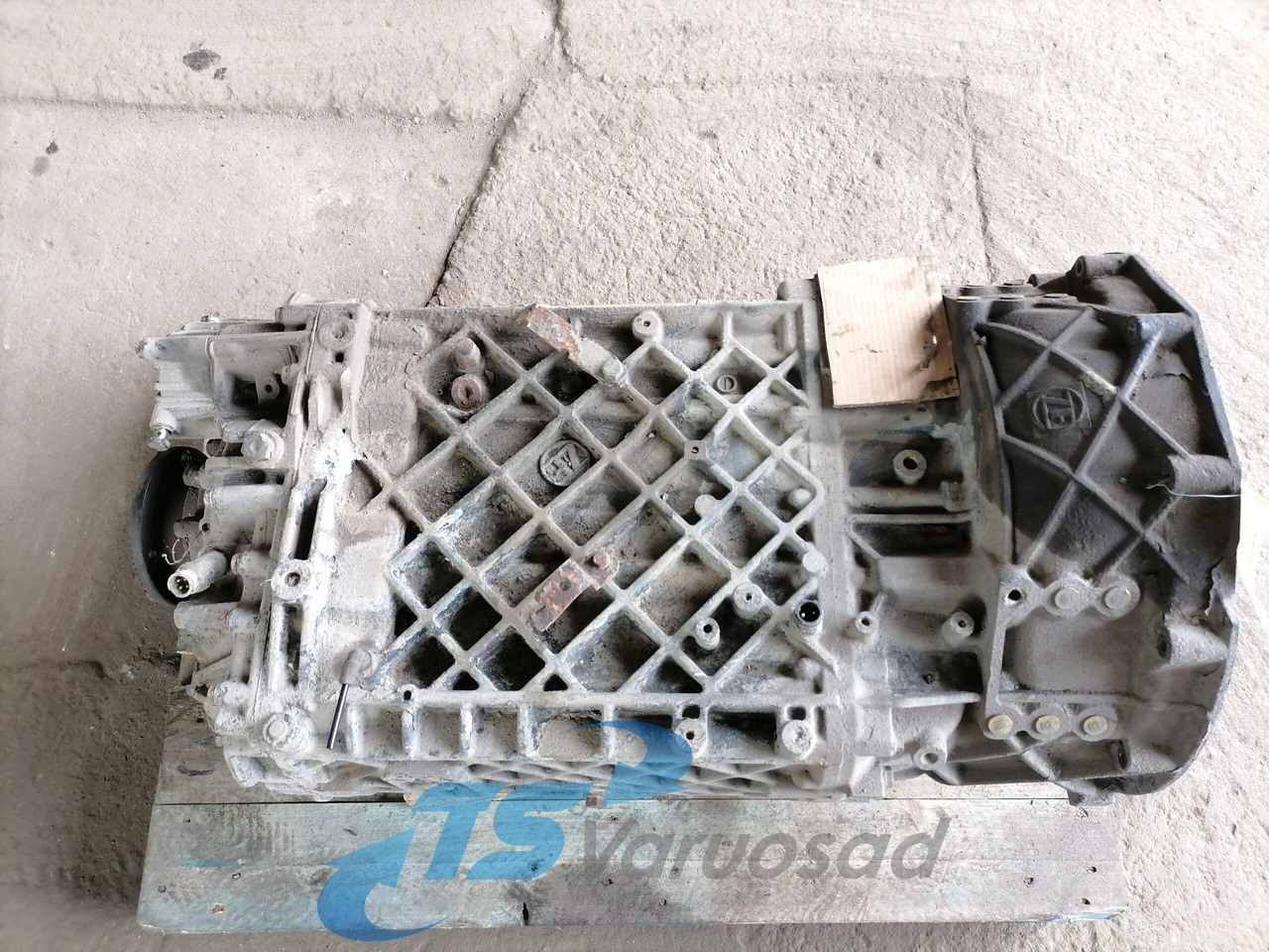 MAN Gearbox 81320046016 - Boîte de vitesse et pièces pour Camion: photos 5 MAN Gearbox 81320046016 - Boîte de vitesse et pièces pour Camion: photos 5