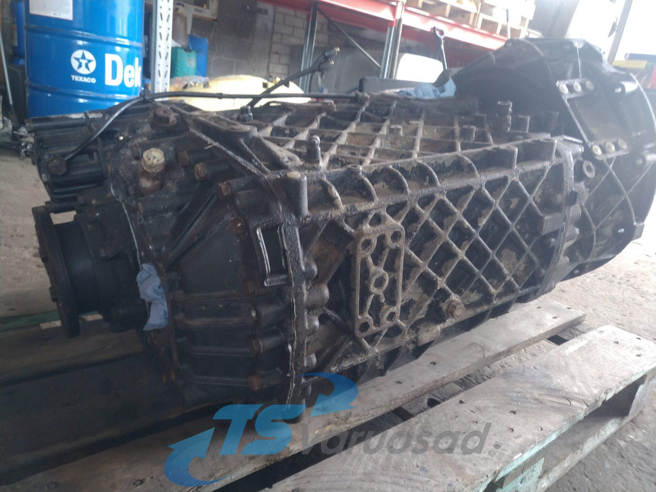 MAN Käigukast 16S-1920TD ( remonditud ) 16S2220TD - Boîte de vitesse et pièces pour Camion: photos 3 MAN Käigukast 16S-1920TD ( remonditud ) 16S2220TD - Boîte de vitesse et pièces pour Camion: photos 3