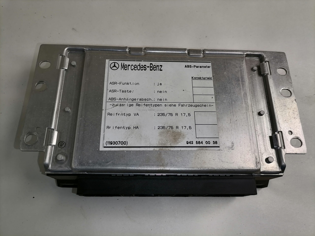 MB Juhtplokk, ABS A0004462914 - Pièce universelle pour Camion: photos 4 MB Juhtplokk, ABS A0004462914 - Pièce universelle pour Camion: photos 4