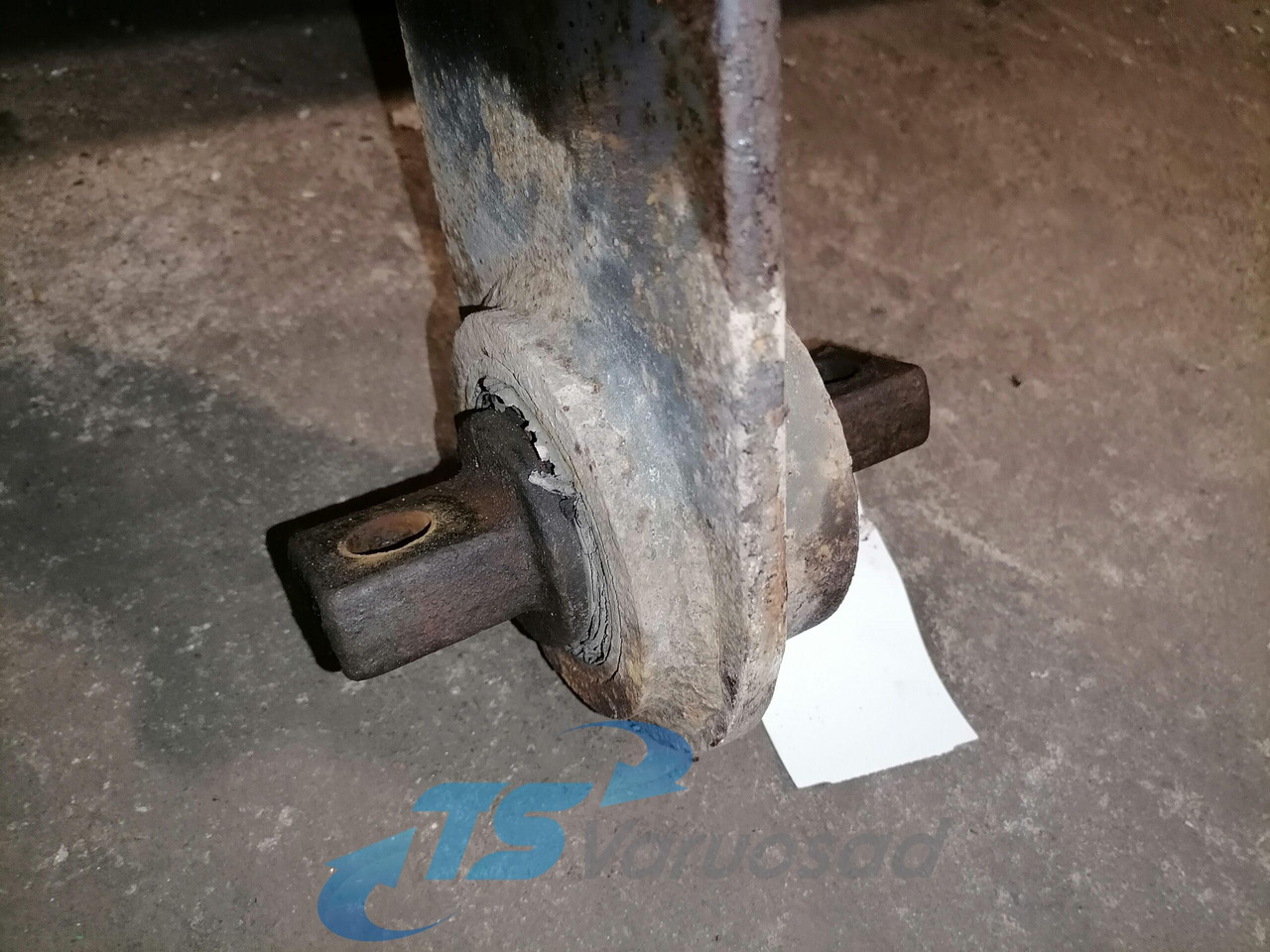 Mercedes-Benz Anti-roll bar A9423200211 - Barre stabilisatrice pour Camion: photos 2 Mercedes-Benz Anti-roll bar A9423200211 - Barre stabilisatrice pour Camion: photos 2