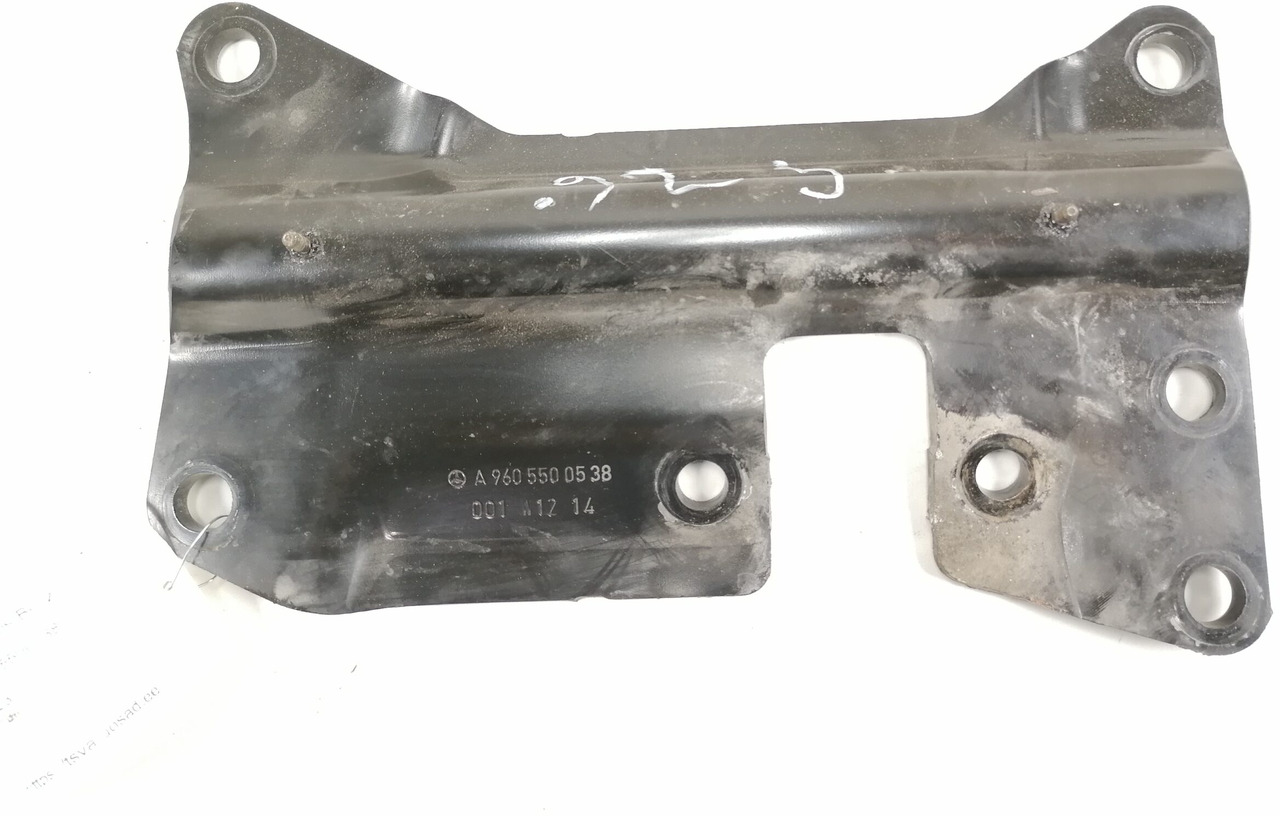 Mercedes-Benz Bracket A9605500538 - Frame/ Châssis pour Camion: photos 3 Mercedes-Benz Bracket A9605500538 - Frame/ Châssis pour Camion: photos 3