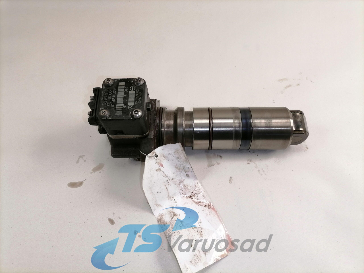 Mercedes-Benz High pressure pump A0414799054 - Pompe à carburant pour Camion: photos 1 Mercedes-Benz High pressure pump A0414799054 - Pompe à carburant pour Camion: photos 1