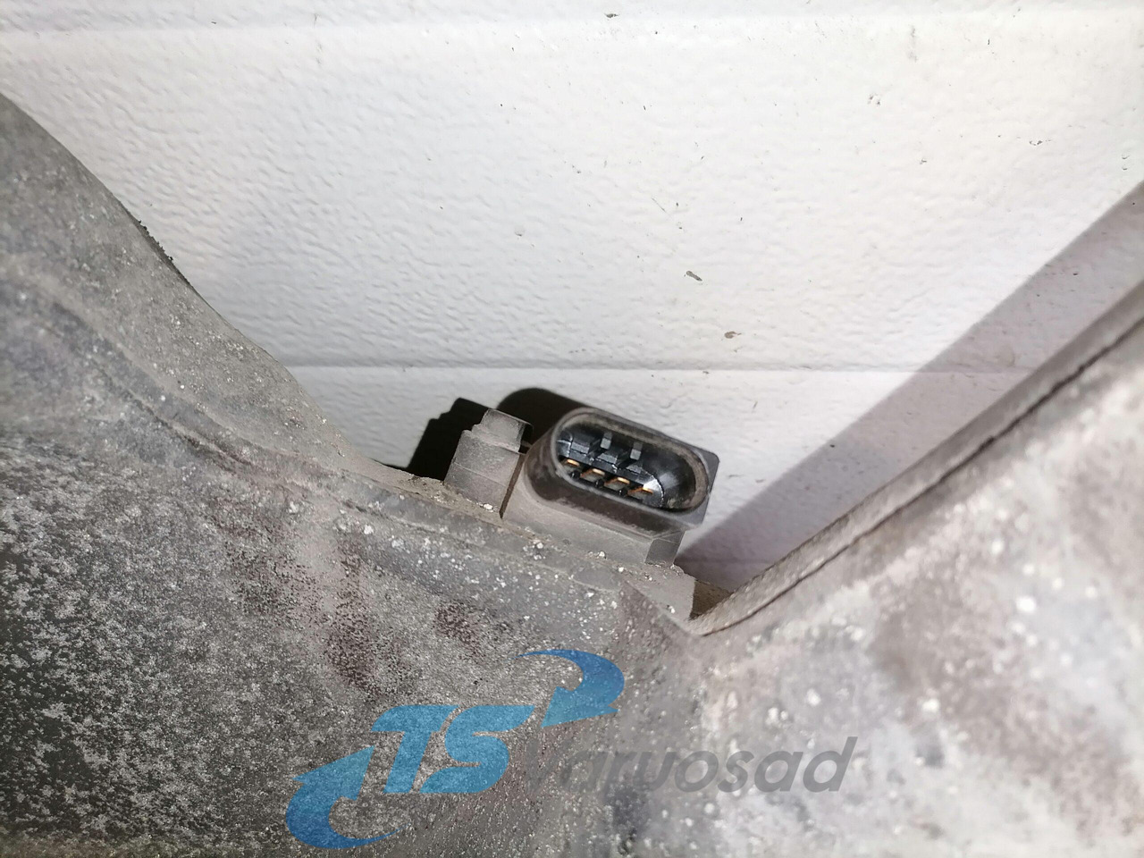Mercedes-Benz Intake mainfold A5410981717 - Collecteur d'admission pour Camion: photos 4 Mercedes-Benz Intake mainfold A5410981717 - Collecteur d'admission pour Camion: photos 4