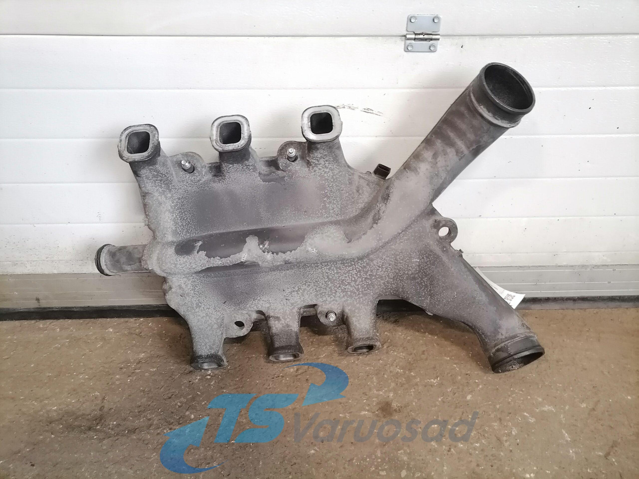 Mercedes-Benz Intake mainfold A5410981717 - Collecteur d'admission pour Camion: photos 3 Mercedes-Benz Intake mainfold A5410981717 - Collecteur d'admission pour Camion: photos 3