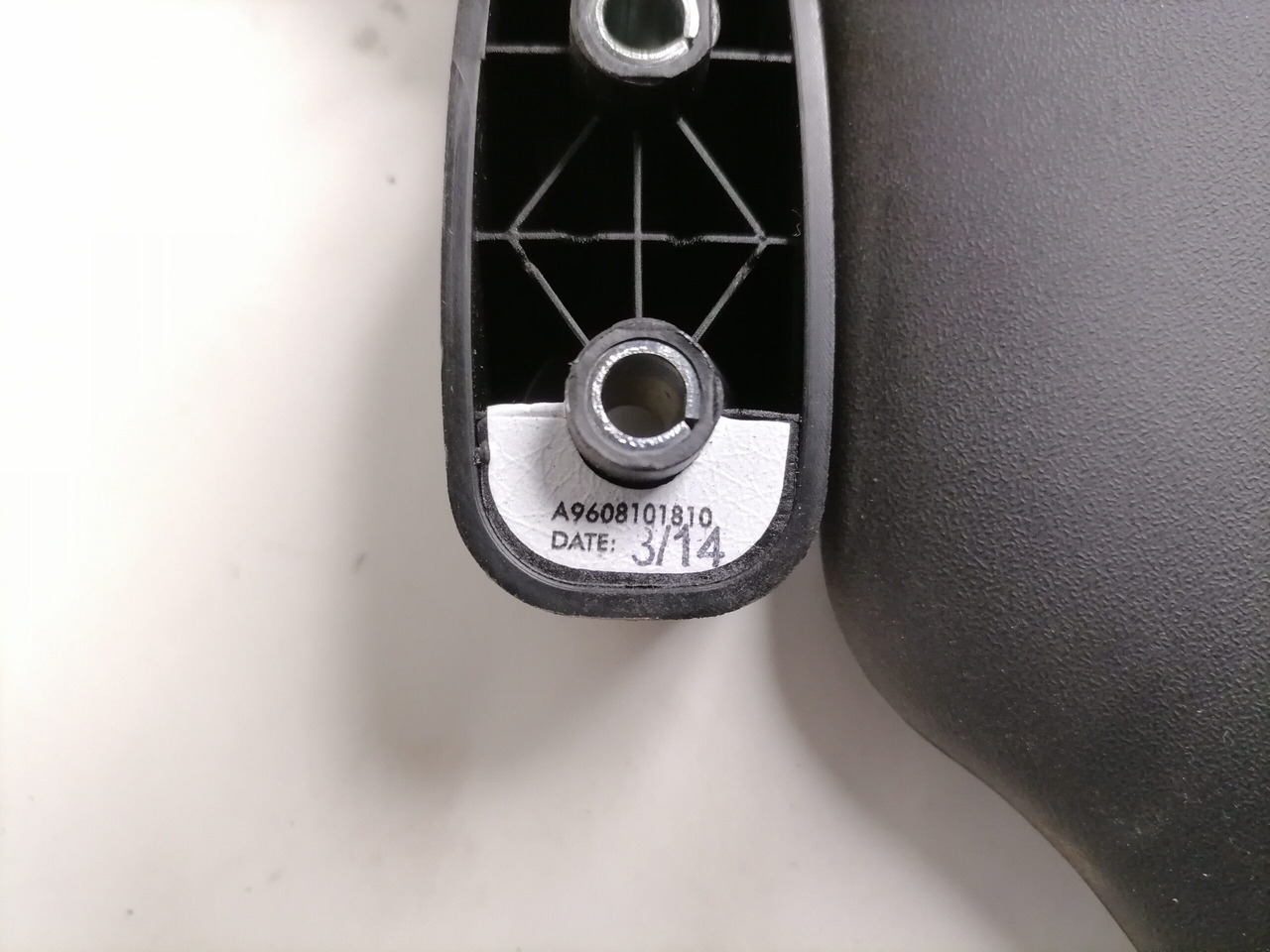 Mercedes-Benz Kabiinisisene päikesesirm A9608101810 - Pièce universelle pour Camion: photos 3 Mercedes-Benz Kabiinisisene päikesesirm A9608101810 - Pièce universelle pour Camion: photos 3