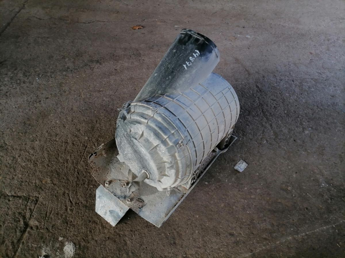 Scania Air filter housing 1387545 - Système d'admission d'air pour Camion: photos 4 Scania Air filter housing 1387545 - Système d'admission d'air pour Camion: photos 4