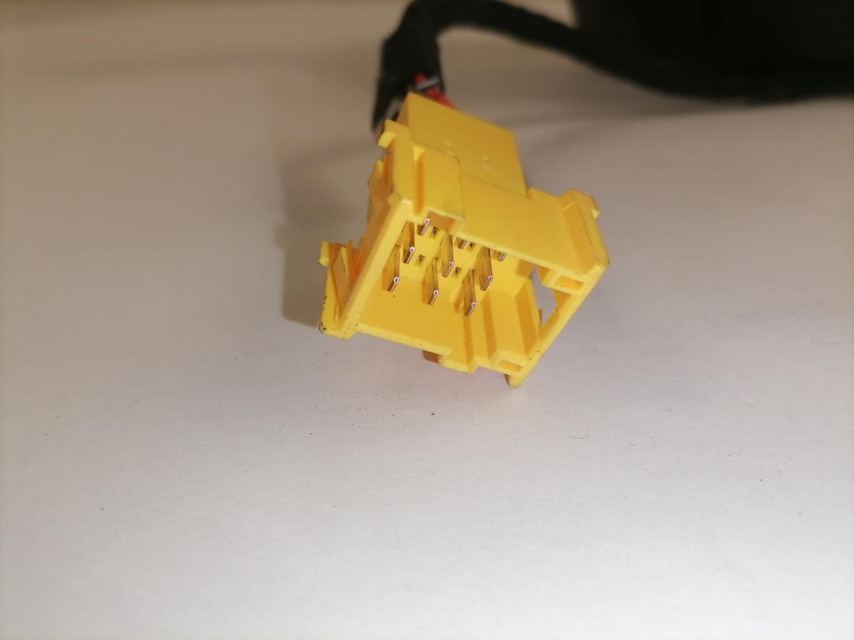 Scania Auxiliary heater 1851019 - Chauffage/ Ventilation pour Camion: photos 2 Scania Auxiliary heater 1851019 - Chauffage/ Ventilation pour Camion: photos 2