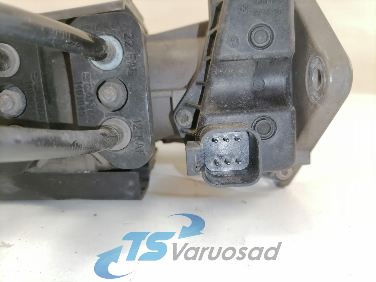 Scania Brake pressure control 1867518 - Valve de frein pour Camion: photos 3 Scania Brake pressure control 1867518 - Valve de frein pour Camion: photos 3