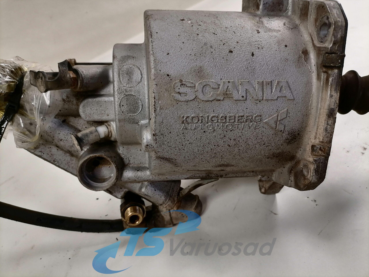 Scania Clutch control 2555088 - Embrayage et pièces pour Camion: photos 4 Scania Clutch control 2555088 - Embrayage et pièces pour Camion: photos 4