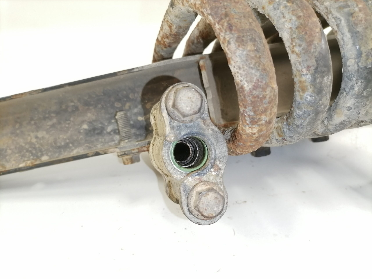 Scania Compressor air pipe 1747246 - Compresseur pour Camion: photos 5 Scania Compressor air pipe 1747246 - Compresseur pour Camion: photos 5