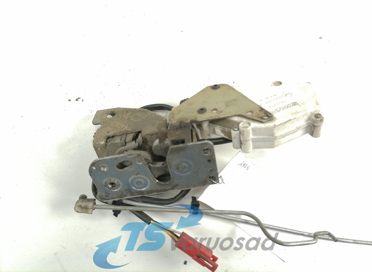 Scania Door lock 1940920 - Portière et pièces pour Camion: photos 4 Scania Door lock 1940920 - Portière et pièces pour Camion: photos 4