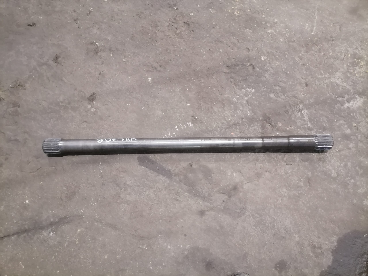 Scania Drive shaft 1368178 - Demi arbre pour Camion: photos 1 Scania Drive shaft 1368178 - Demi arbre pour Camion: photos 1