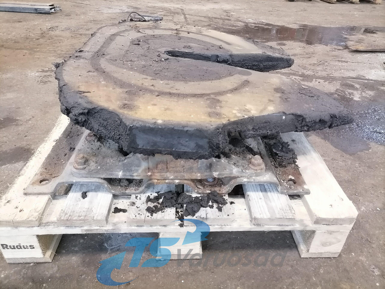 Scania Fifht wheel 1353631 - Sellette d'attelage pour Camion: photos 2 Scania Fifht wheel 1353631 - Sellette d'attelage pour Camion: photos 2