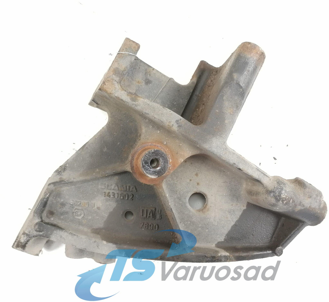 Scania Front bumper carrier 1431602 - Pare-chocs pour Camion: photos 3 Scania Front bumper carrier 1431602 - Pare-chocs pour Camion: photos 3