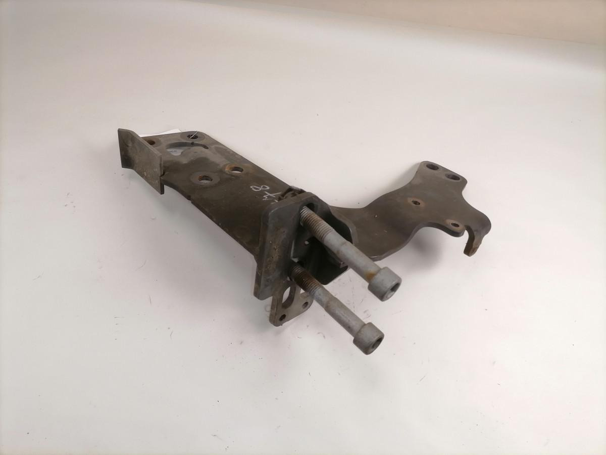 Scania Front bumper carrier 2785049 - Pare-chocs pour Camion: photos 2 Scania Front bumper carrier 2785049 - Pare-chocs pour Camion: photos 2