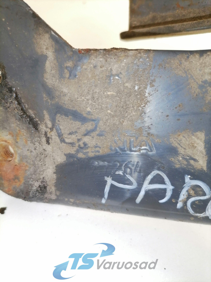 Scania Grille panel hinge 1727264 - Calandre pour Camion: photos 3 Scania Grille panel hinge 1727264 - Calandre pour Camion: photos 3